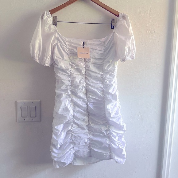 Superdown Rumor Ruched Dress in White Sz L - Picture 3 of 7